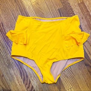 Kortni Jeane hip ruffle bottoms NWT